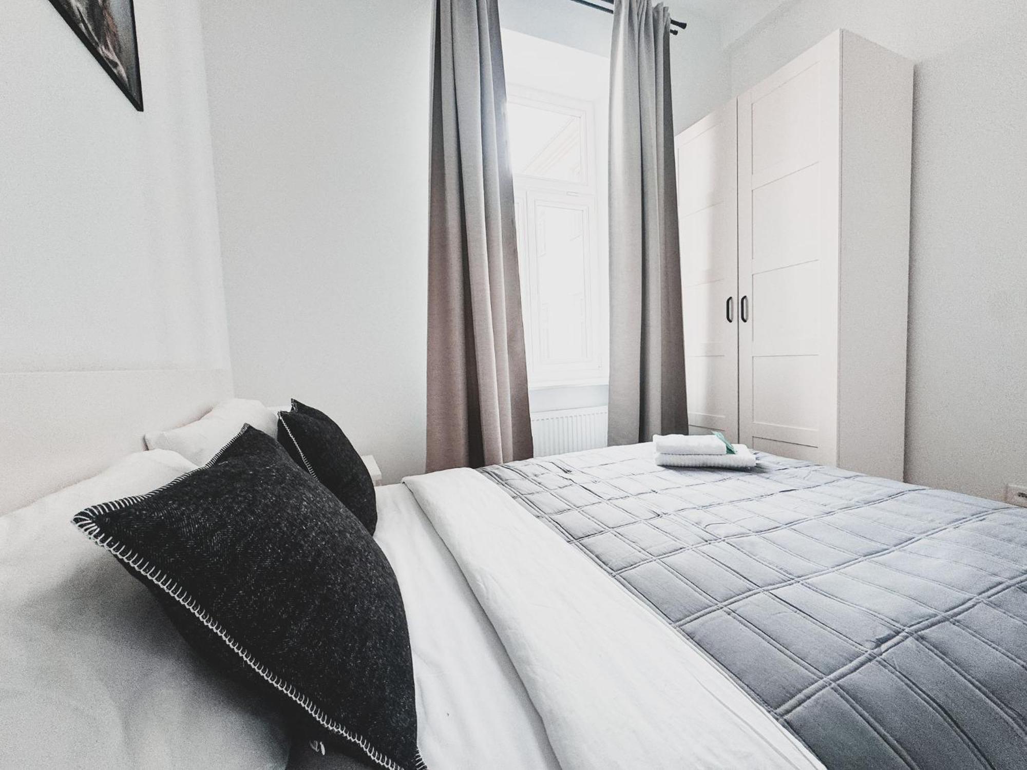 Luxury Design Apartments - Poznanska Warsaw City Center Ngoại thất bức ảnh